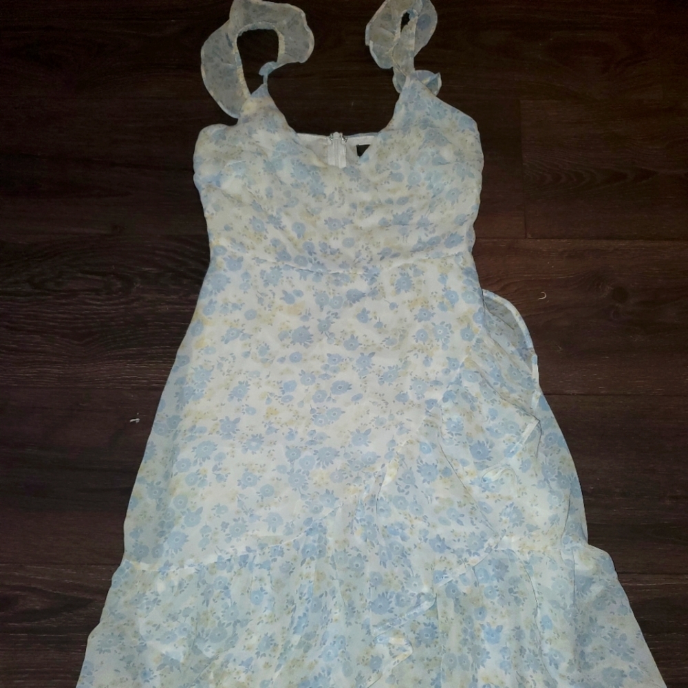 NWOT Blue Blush Size Small White Sundress With Ruffles And Flowers